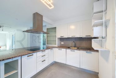 Charmante Villa mitoyenne en secteur résidentiel