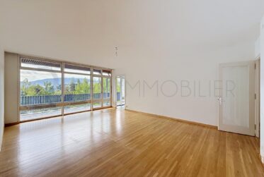5 Rooms Flat