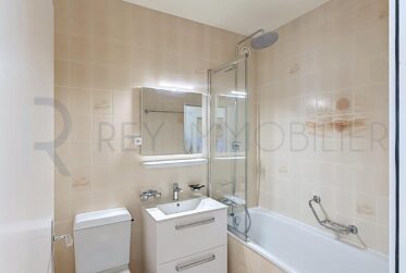 4 Rooms Flat, Condominium flat