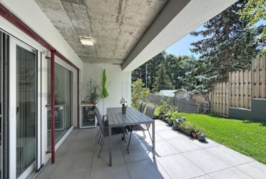 Joli appartement en rez avec terrasse et jardin