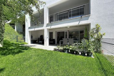 Joli appartement en rez avec terrasse et jardin